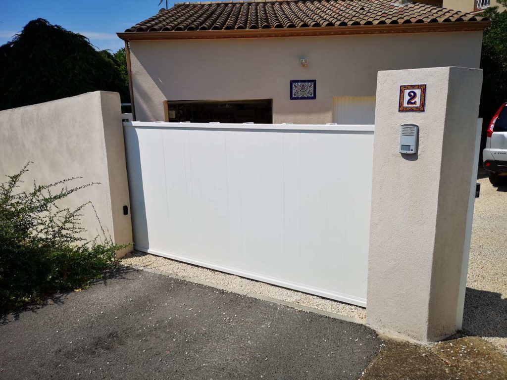 Portail coulissant - Nîmes (Gard 30)