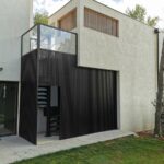 Escalier colimaçon avec claustra aluminium, Montferrier sur Lez, Hérault 34, villa architecte